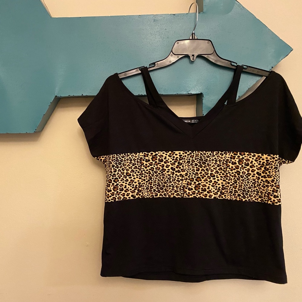 Cheetah /leopard print off the shoulder top